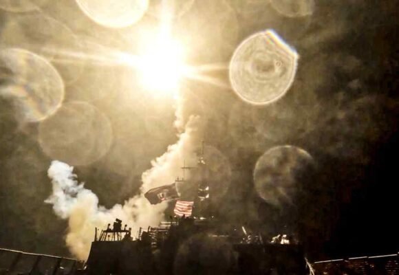 Military briefing: can the US reopen the Strait of Hormuz by force?